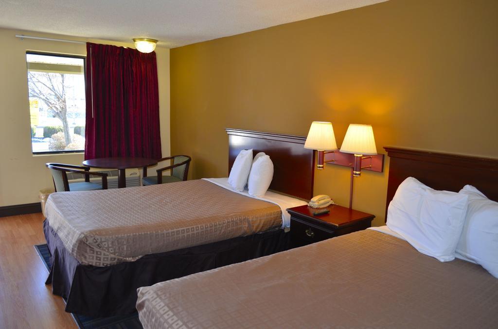 Travelodge By Wyndham Laurel Ft Meade Near Nsa Exterior photo