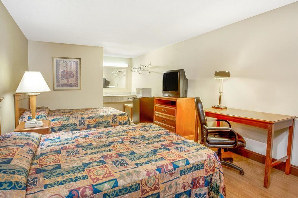Travelodge By Wyndham Laurel Ft Meade Near Nsa Exterior photo