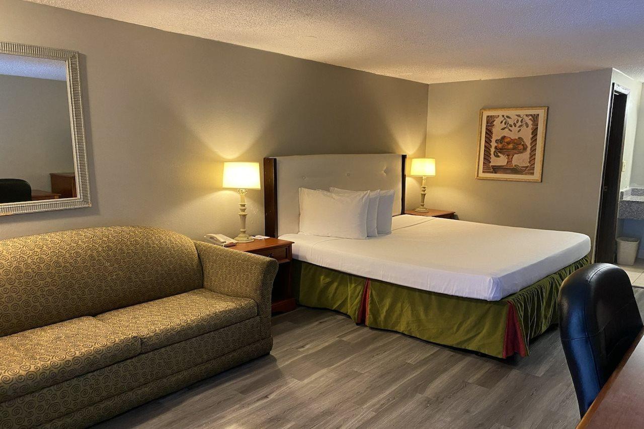 Travelodge By Wyndham Laurel Ft Meade Near Nsa Exterior photo